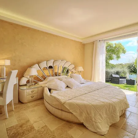 AU HAVRE DE PAIX 5 étoiles Prestige, SPA, hammam, sauna, PISCINE chauffée Mougins Cannes Grasse-2